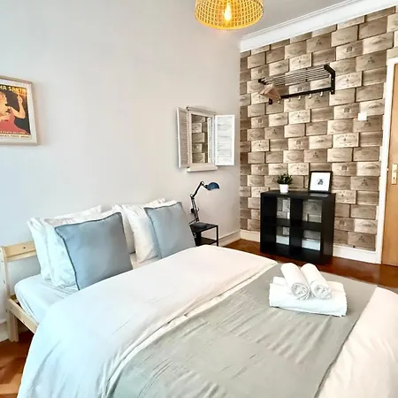 بيت ضيافة Alameda Urban 3*