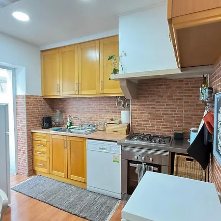 Alameda Urban بيت ضيافة 3*